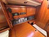 Dufour-325-Grand-Large-nav.jpg